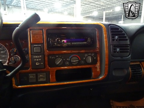 1998 Chevrolet Silverado image 78