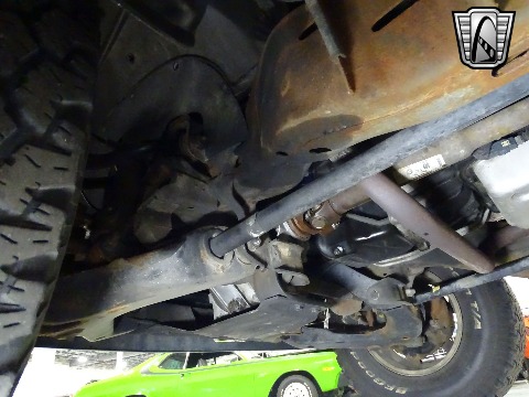 1998 Chevrolet Silverado image 131