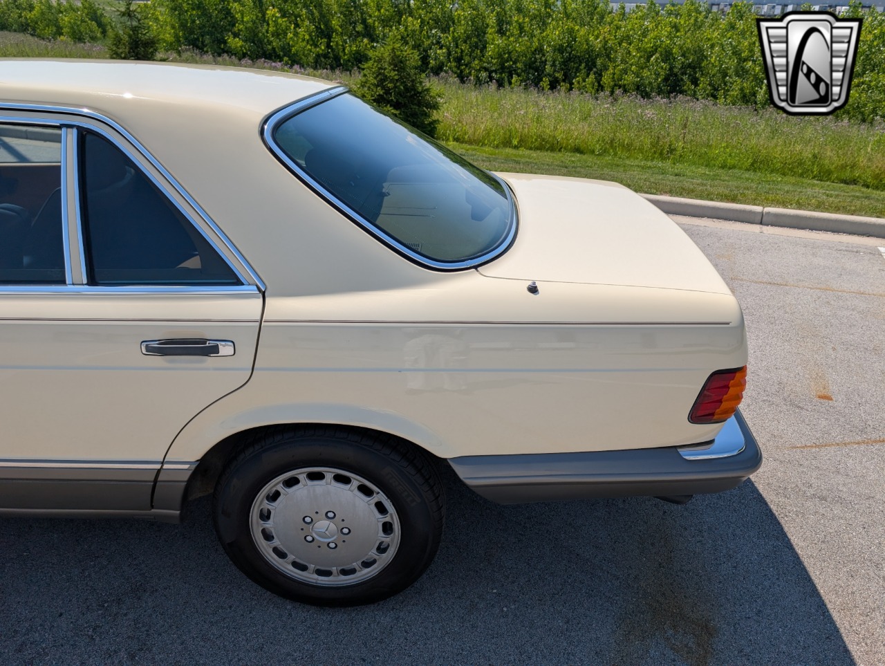 1986 Mercedes-Benz S-Class 51