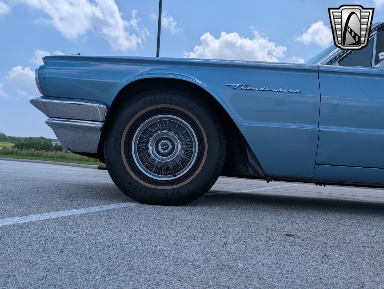 1964 Ford Thunderbird 52