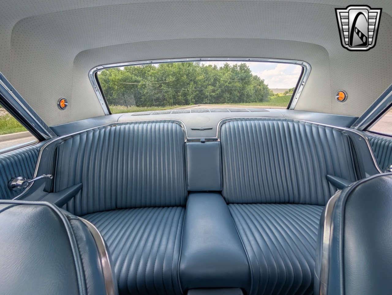 1964 Ford Thunderbird 23