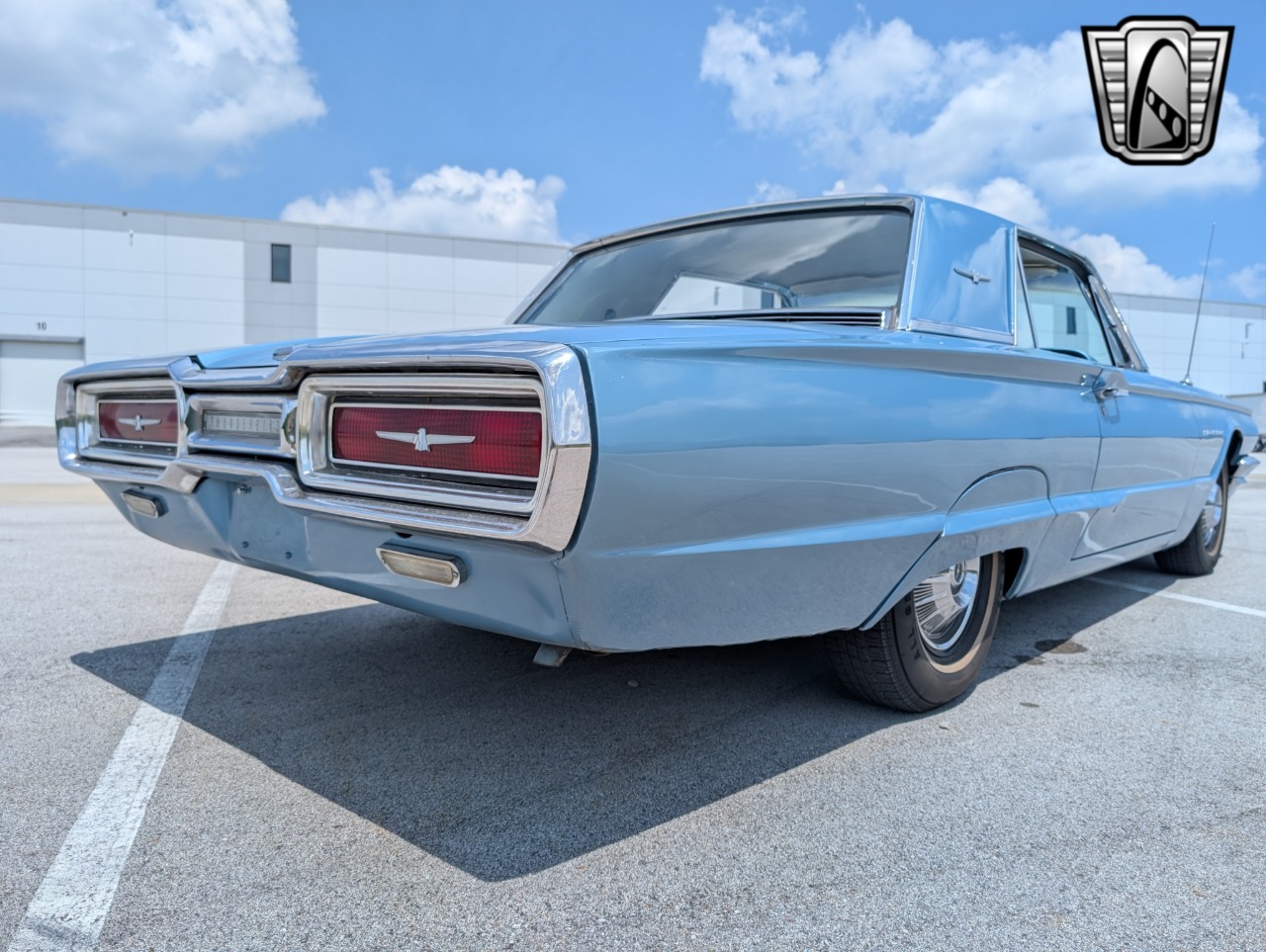 1964 Ford Thunderbird 40