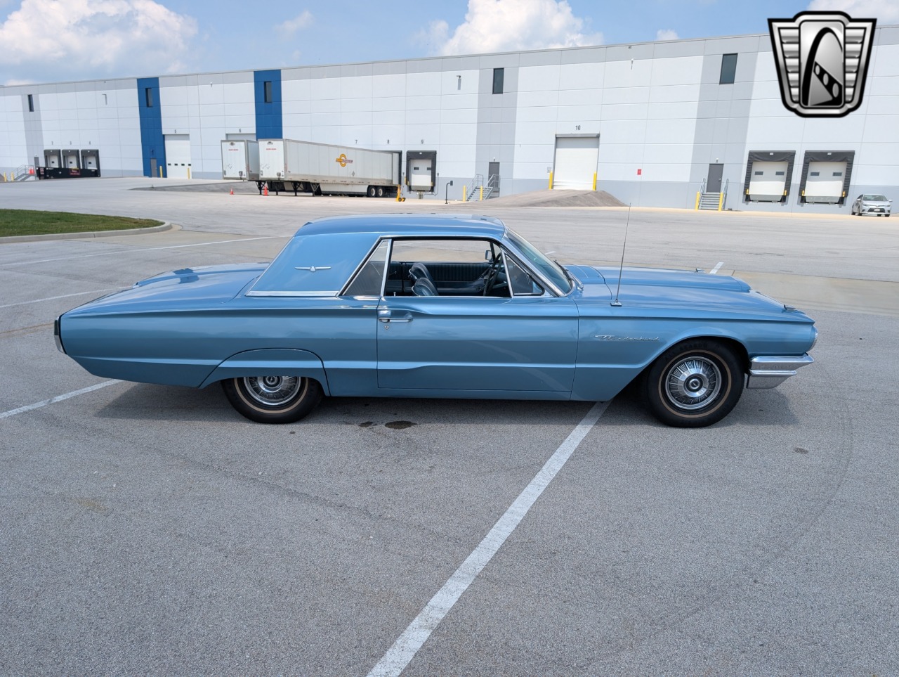 1964 Ford Thunderbird 42