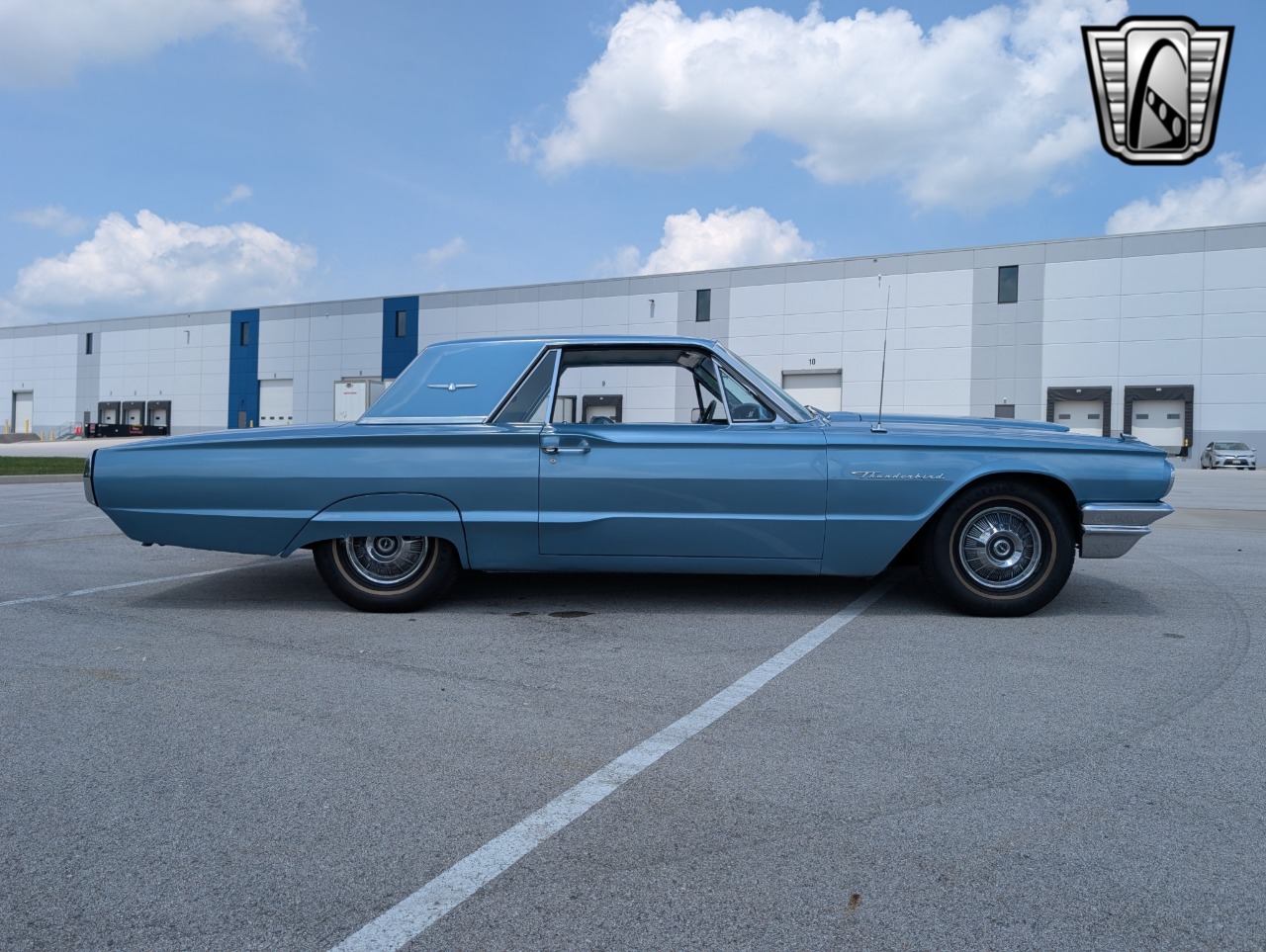 1964 Ford Thunderbird 43