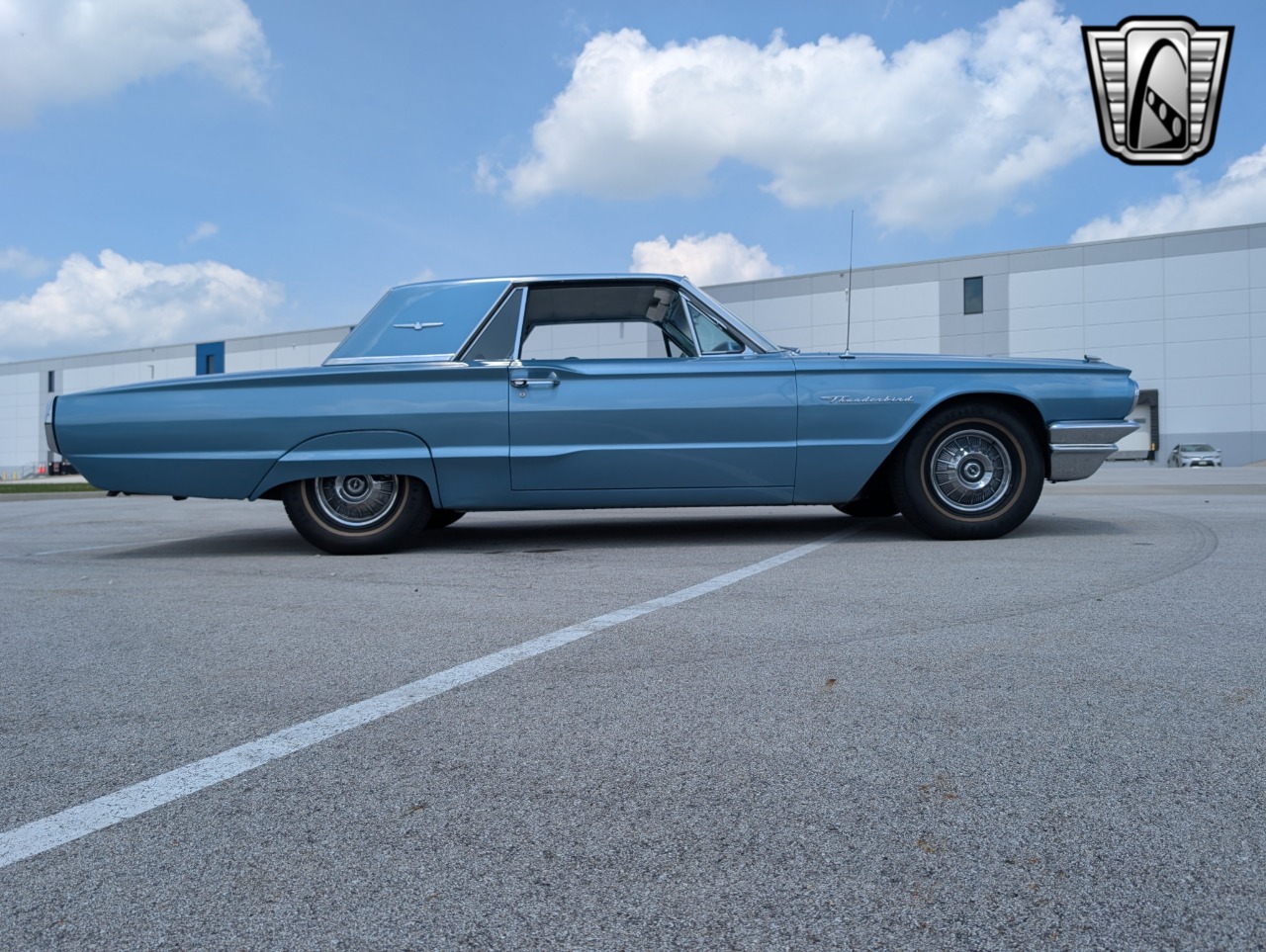 1964 Ford Thunderbird 44