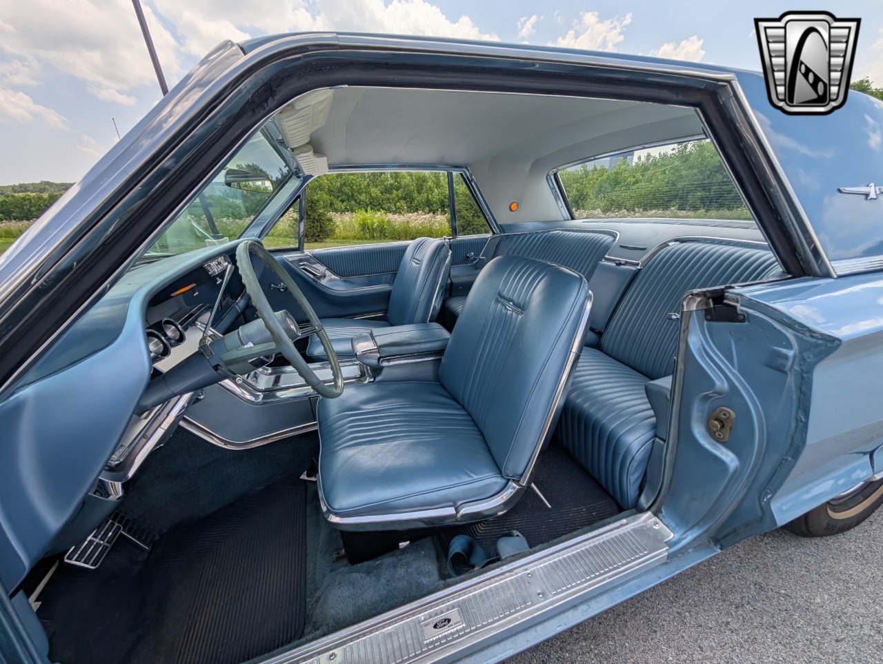 1964 Ford Thunderbird 19