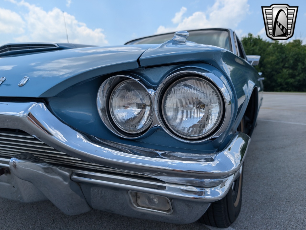 1964 Ford Thunderbird 9