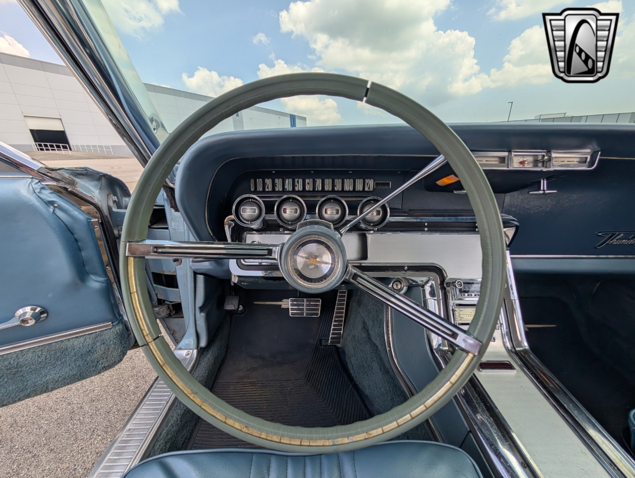 1964 Ford Thunderbird 87