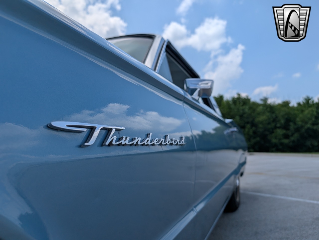 1964 Ford Thunderbird 10