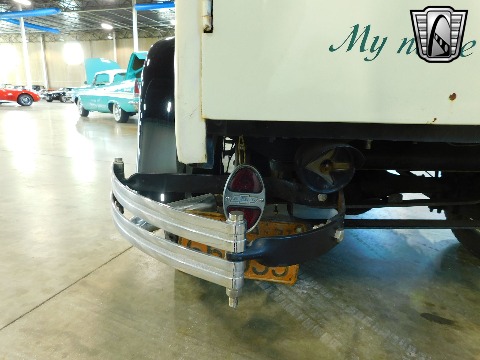 1931 Chevrolet Panel Truck image 59