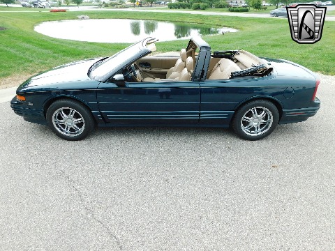 1995 Oldsmobile Cutlass image 6