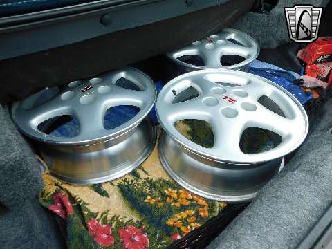 1995 Oldsmobile Cutlass image 88