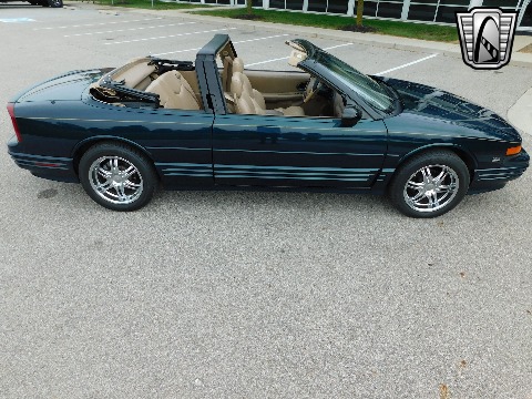 1995 Oldsmobile Cutlass image 18