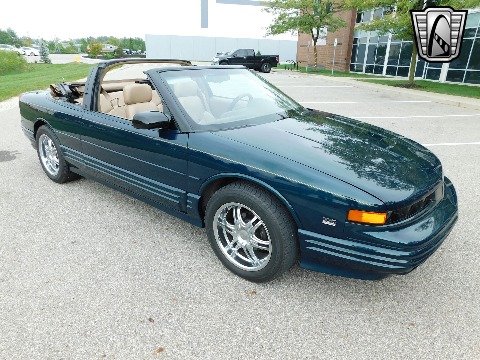 1995 Oldsmobile Cutlass image 22