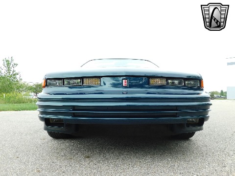 1995 Oldsmobile Cutlass image 26