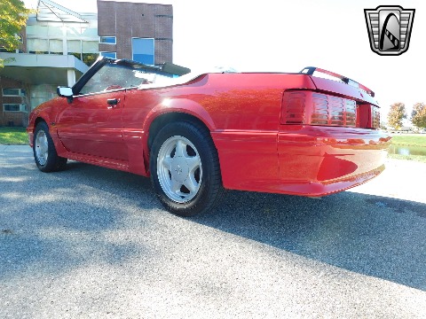1992 Ford Mustang image 11