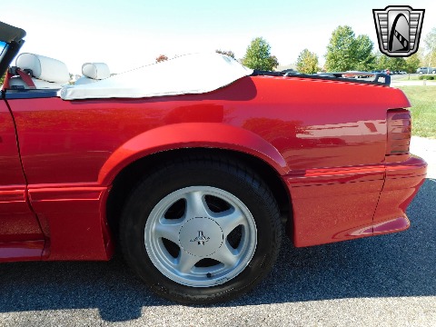 1992 Ford Mustang image 40