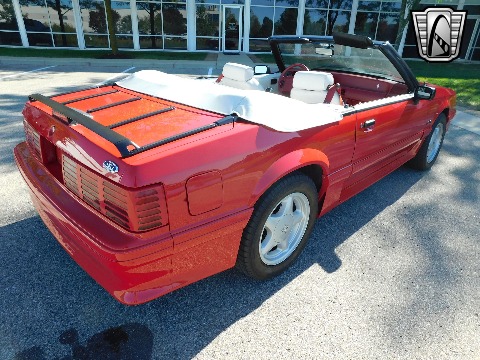1992 Ford Mustang image 16