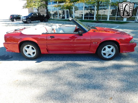 1992 Ford Mustang image 19