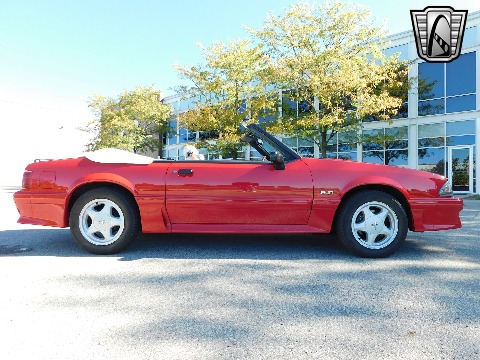 1992 Ford Mustang image 20