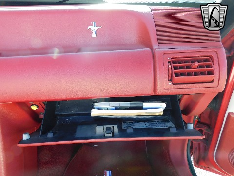 1992 Ford Mustang image 101