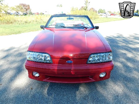 1992 Ford Mustang image 25