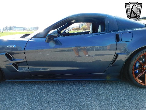 2010 Chevrolet Corvette image 32