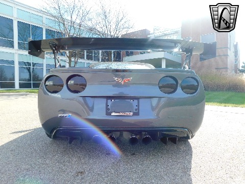 2010 Chevrolet Corvette image 13