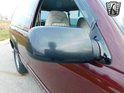 1994 GMC Yukon image 59