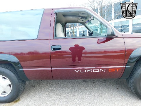 1994 GMC Yukon image 35