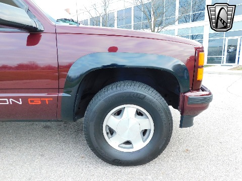 1994 GMC Yukon image 36