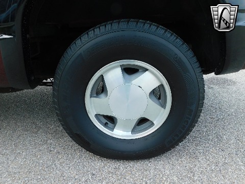 1994 GMC Yukon image 39