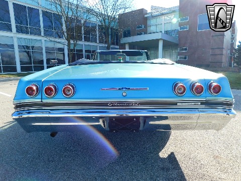 1965 Chevrolet Impala image 81