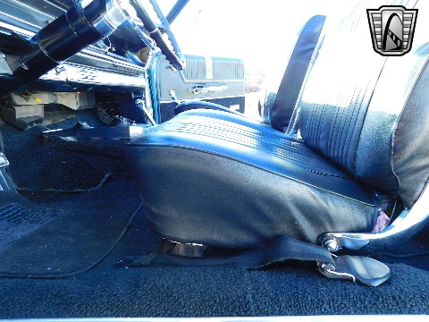 1965 Chevrolet Impala image 133