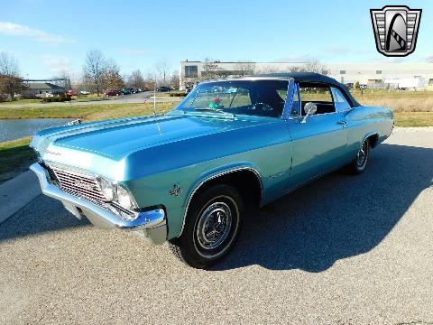 1965 Chevrolet Impala image 5