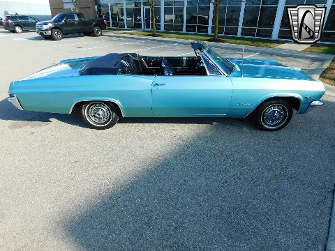 1965 Chevrolet Impala image 85