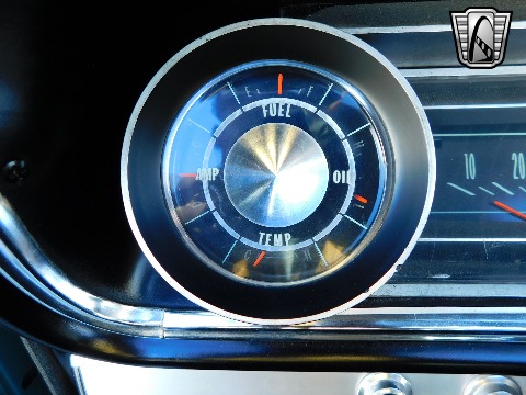 1965 Chevrolet Impala image 138