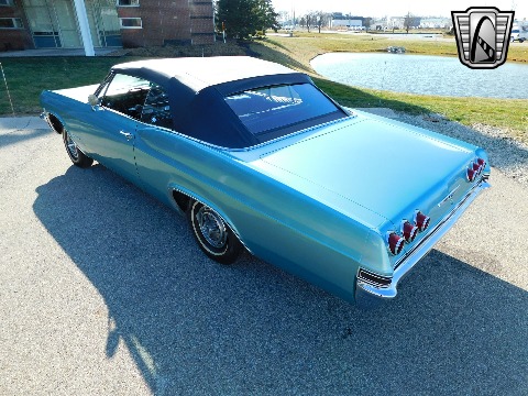 1965 Chevrolet Impala image 9