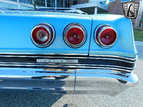 1965 Chevrolet Impala image 61