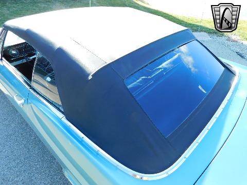 1965 Chevrolet Impala image 36