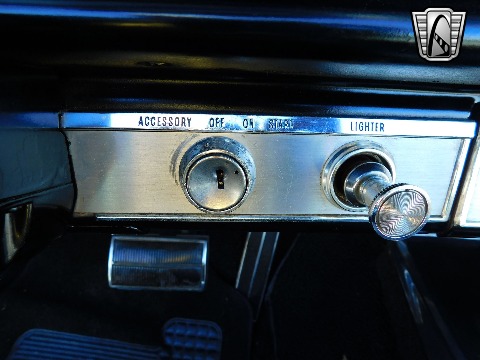 1965 Chevrolet Impala image 140