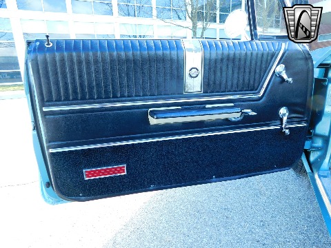 1965 Chevrolet Impala image 115