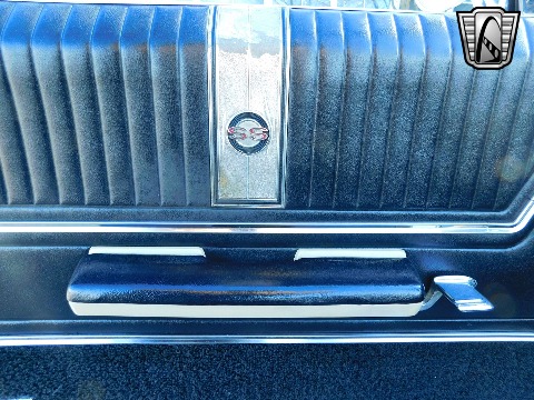 1965 Chevrolet Impala image 116