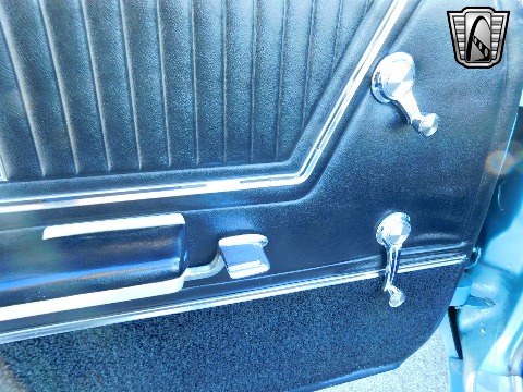 1965 Chevrolet Impala image 117