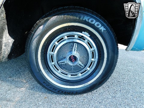 1965 Chevrolet Impala image 40