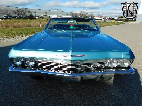 1965 Chevrolet Impala image 92