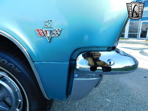 1965 Chevrolet Impala image 70