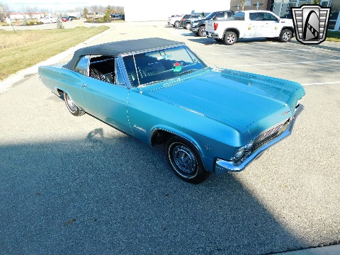 1965 Chevrolet Impala image 19