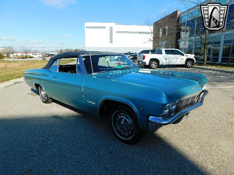 1965 Chevrolet Impala image 20