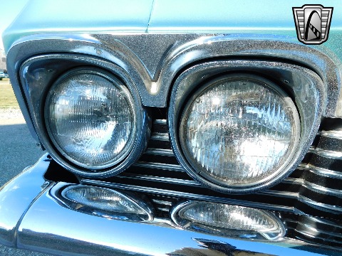 1965 Chevrolet Impala image 48